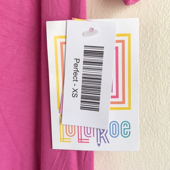 LulaRoe Perfect Tee with tags - Picture 2 of 2